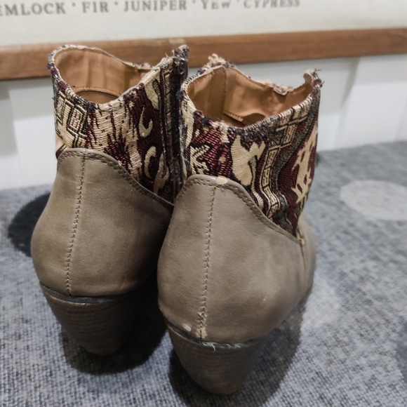 South Western Ankle Boots - 7 - Picture 7 of 7